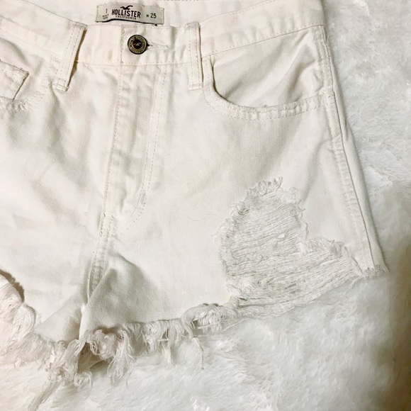 👑White Hollister shorts! - Picture 4 of 7
